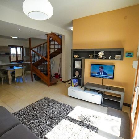 Getawaynpetto Private Duplex Maisonette With Jacuzzi Hot Tub Mgarr Extérieur photo
