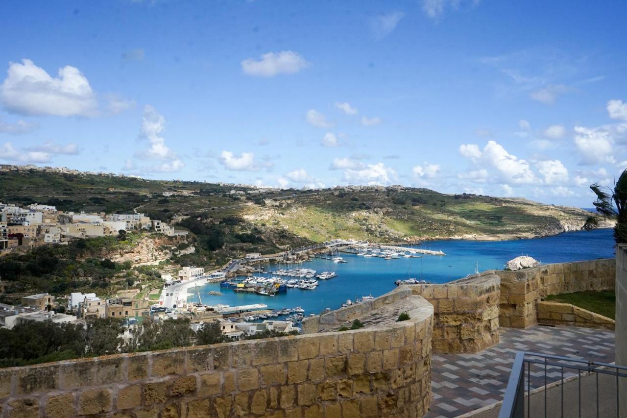 Getawaynpetto Private Duplex Maisonette With Jacuzzi Hot Tub Mgarr Extérieur photo