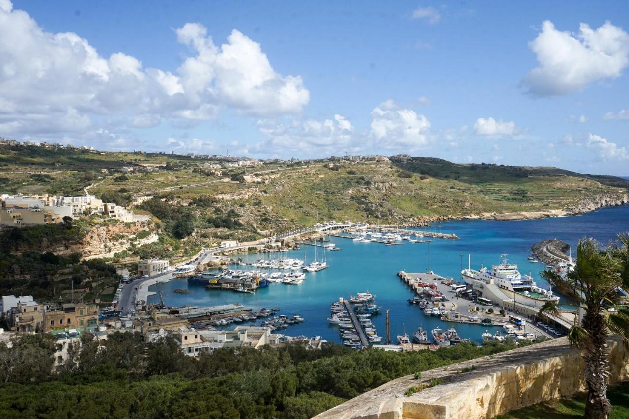 Getawaynpetto Private Duplex Maisonette With Jacuzzi Hot Tub Mgarr Extérieur photo