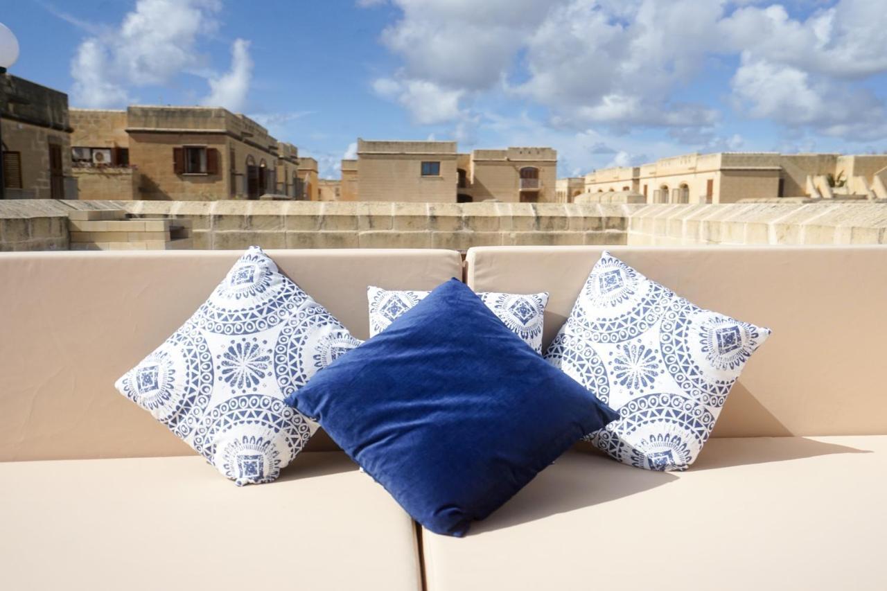 Getawaynpetto Private Duplex Maisonette With Jacuzzi Hot Tub Mgarr Extérieur photo