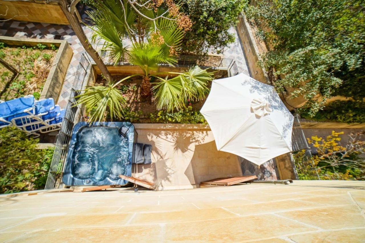 Getawaynpetto Private Duplex Maisonette With Jacuzzi Hot Tub Mgarr Extérieur photo