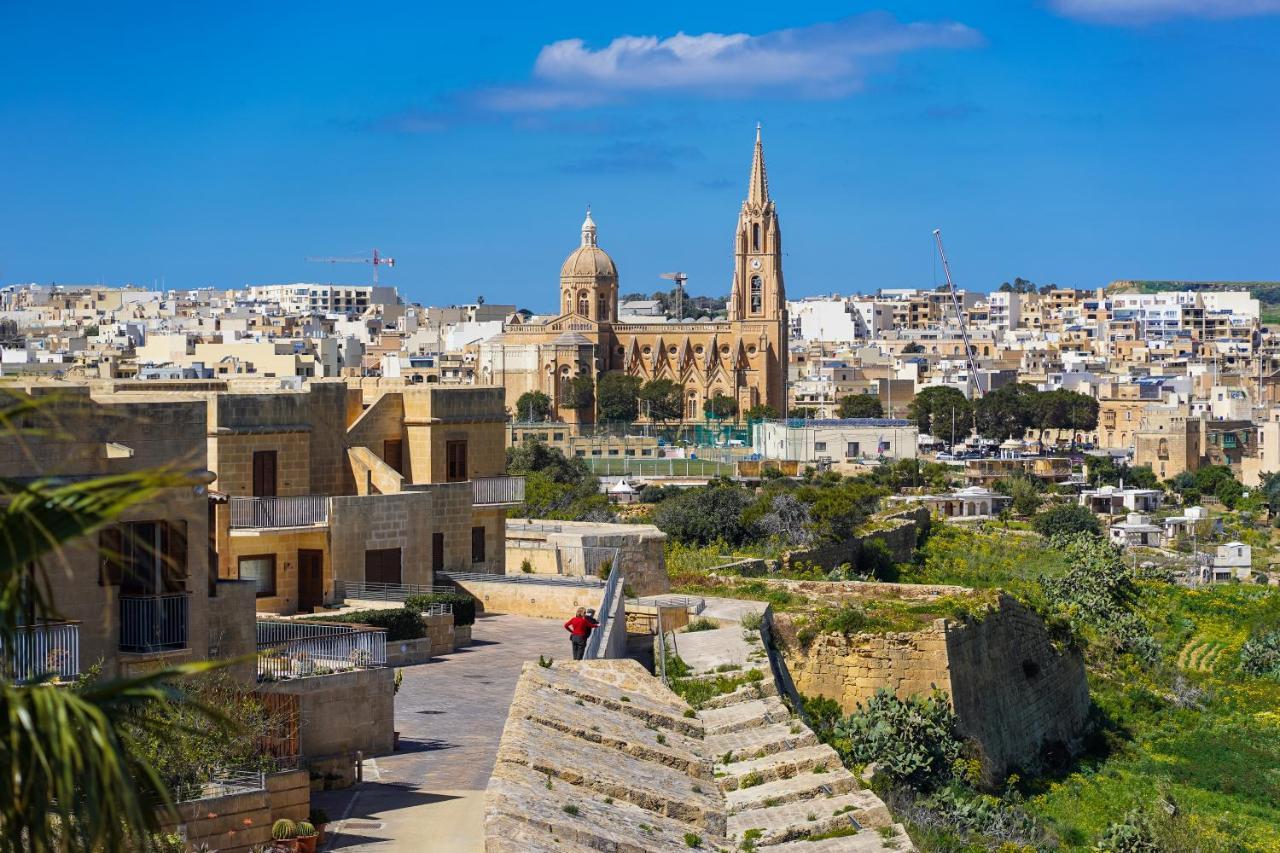 Getawaynpetto Private Duplex Maisonette With Jacuzzi Hot Tub Mgarr Extérieur photo